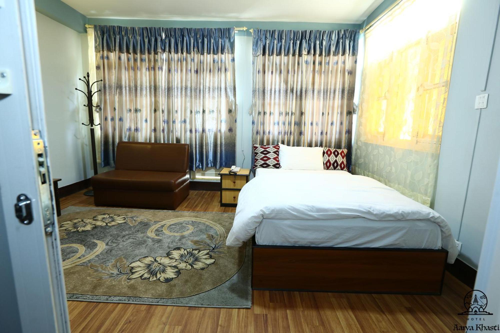 Aarya Chaitya Inn Kathmandu Room photo